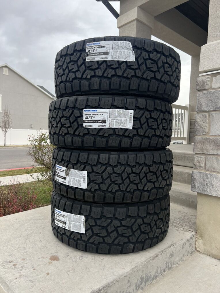 35x12.50R22 Toyo at 3 12 ply NEW