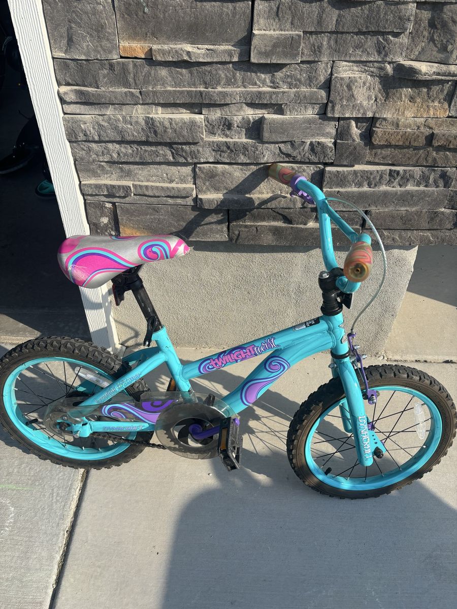Kids bike-Girls 16 inch wheels