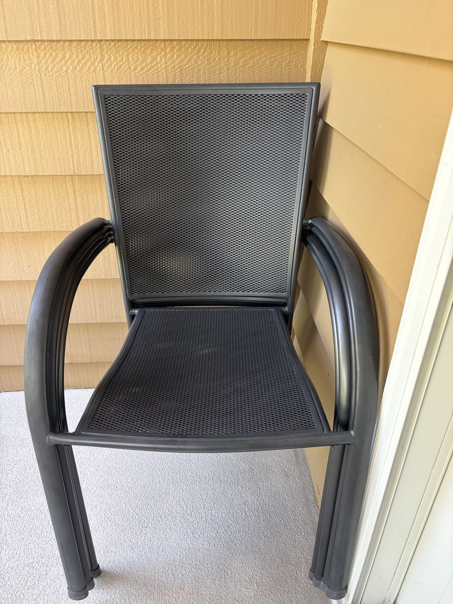 Outdoor dining set