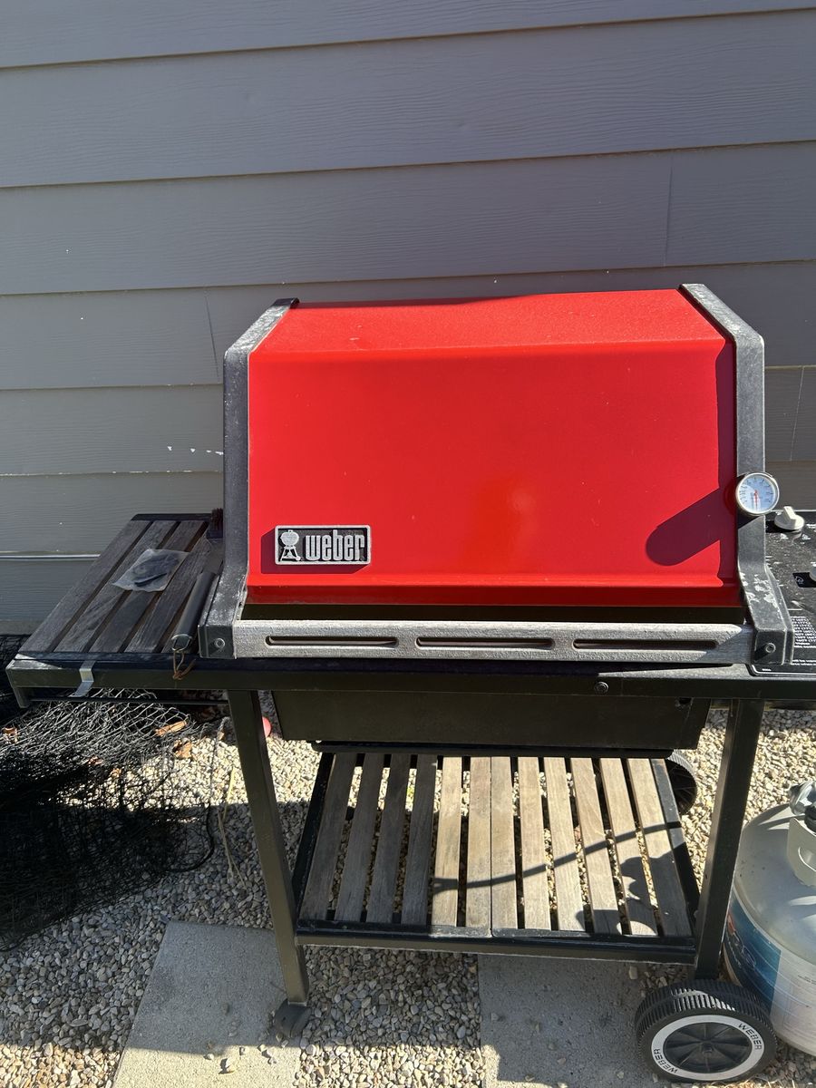 Weber Grill Red