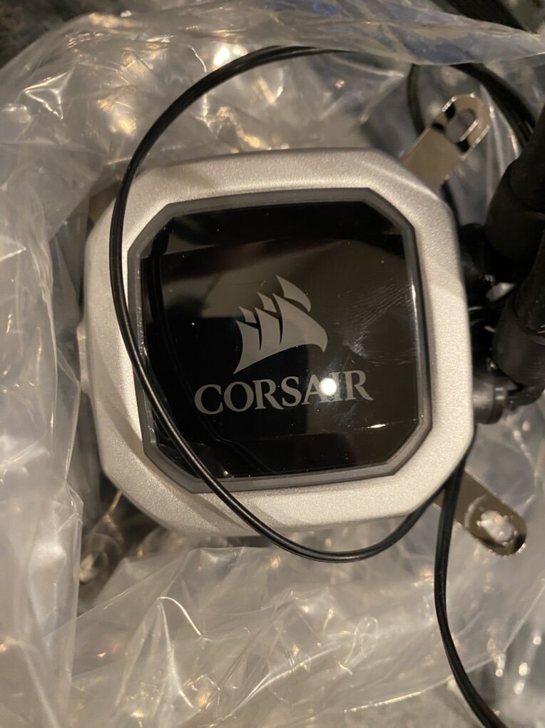 Corsair Liquid CPU Cooler - h100i Pro RGB
