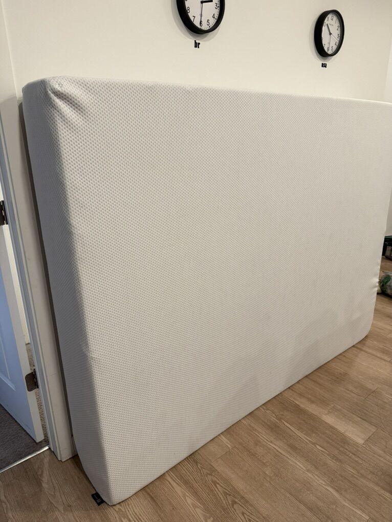 Zinus Queen Memory Foam