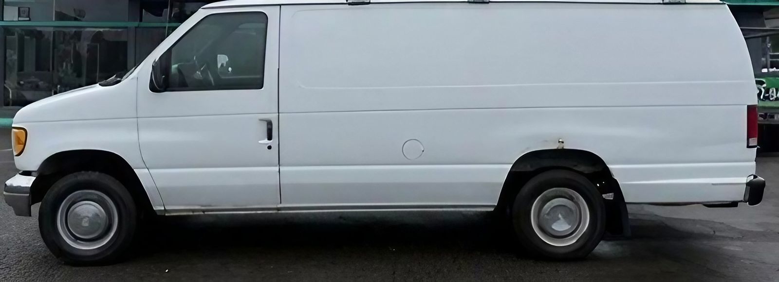 1996 Ford E-250 XL