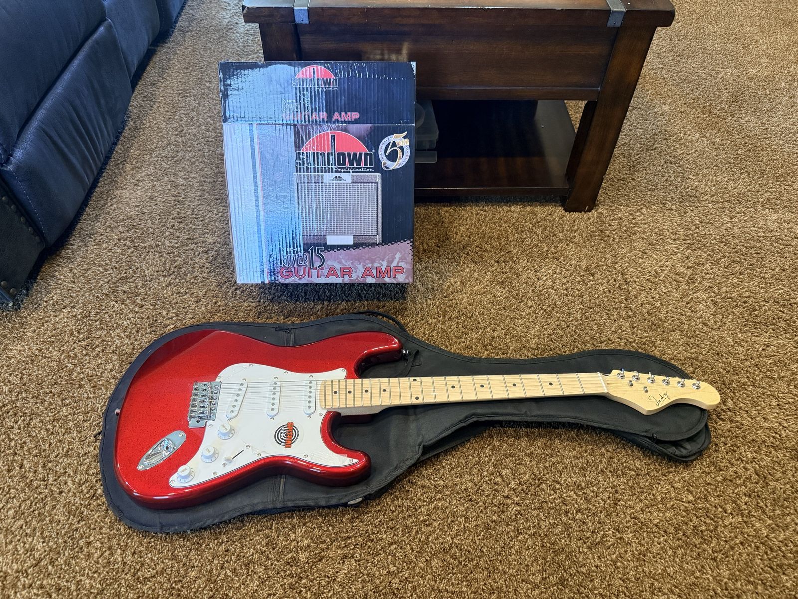 Electric Guitar Red with and Amp