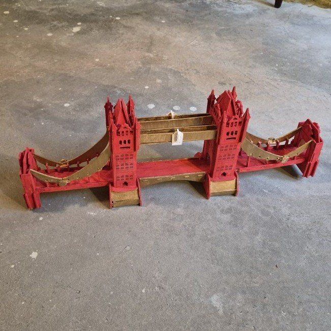 Tower Bridge Model - Red & Gold Architectural Replica