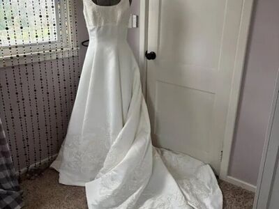 Wedding dress size 14