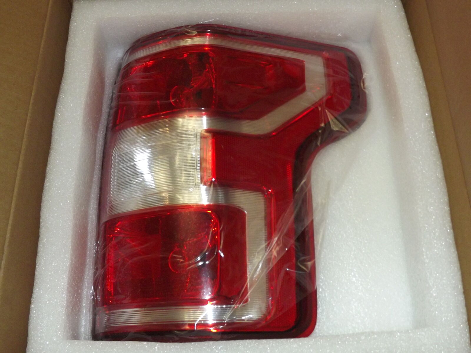 2018–2020 Ford F-150 Passenger Side Tail Light – NEW