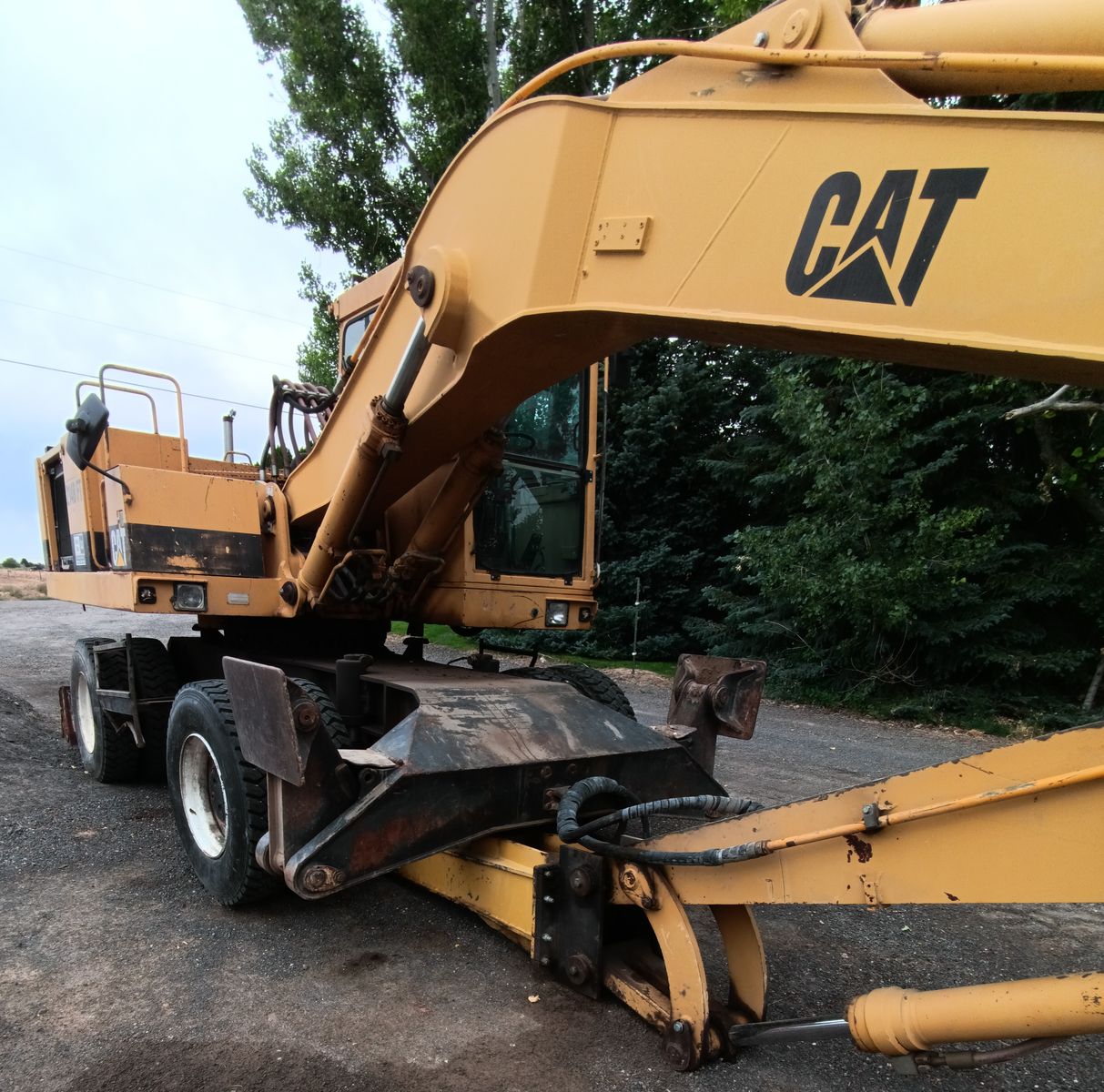 Rock hammer, excavator, rock breaker, rock chipper