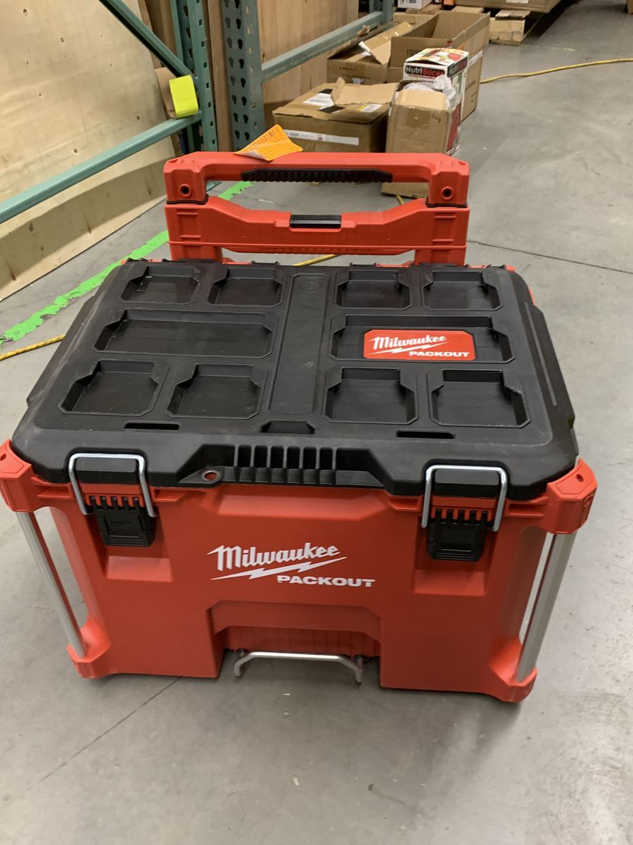 Milwaukee PACKOUT 22 in. Rolling Modular Tool Box Low Profile Handle