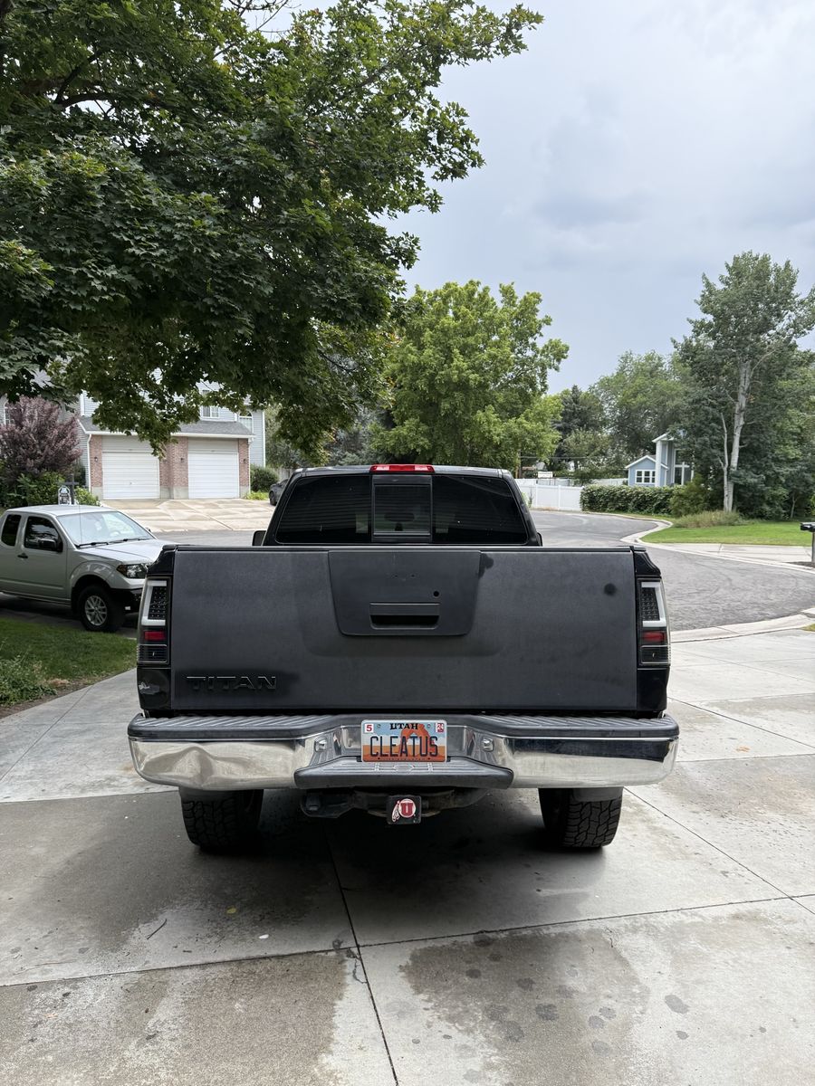 Main image 9