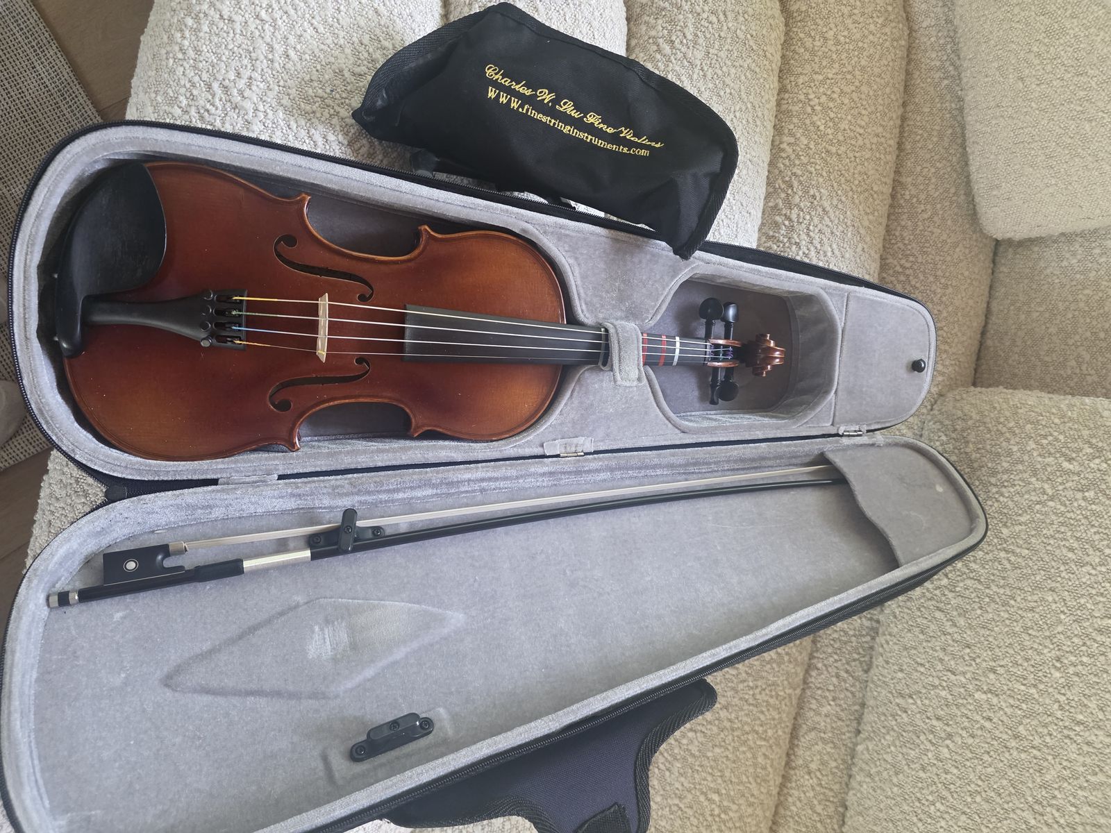 Paganini WUR50 violin solid wood handmade instrument. 