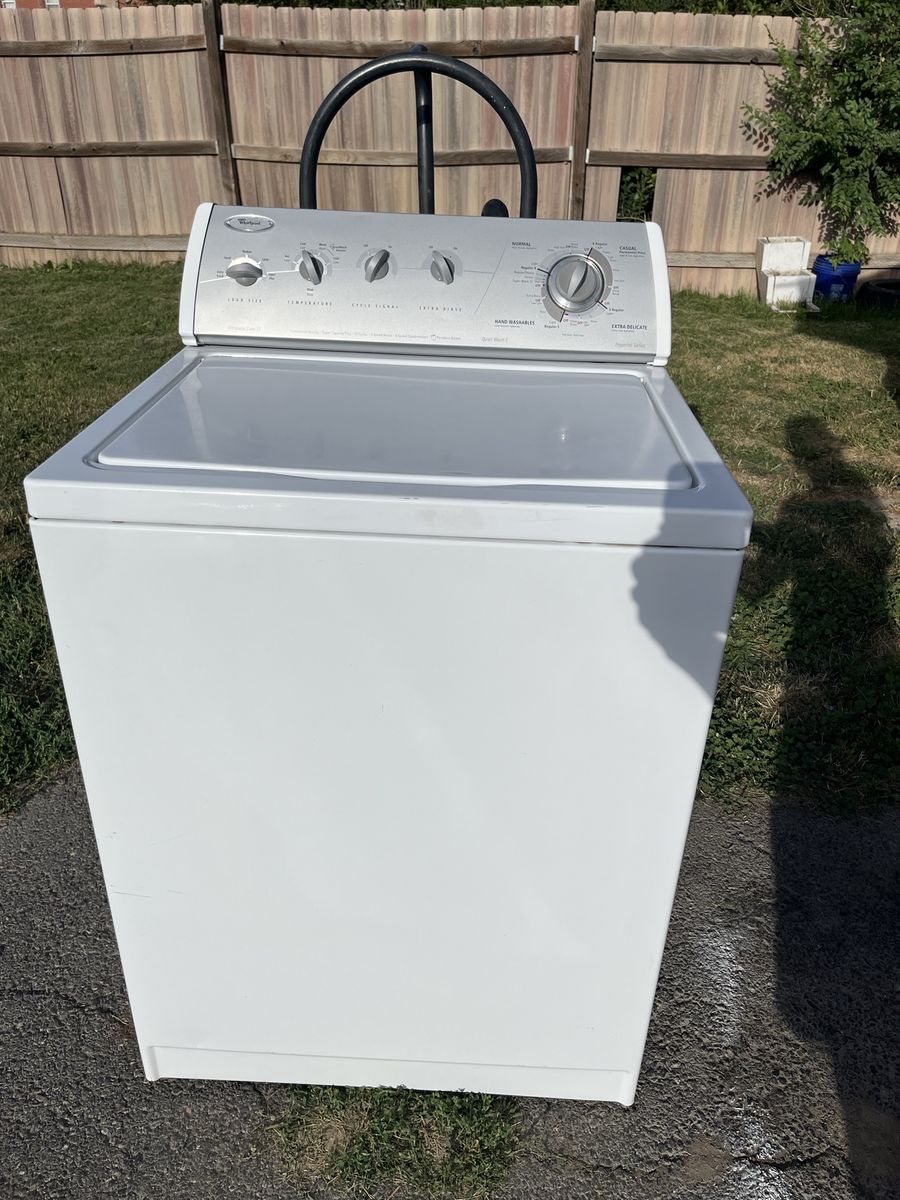 Whirlpool Top Load Washer 2.1 Cu. Ft. White, Good Condition