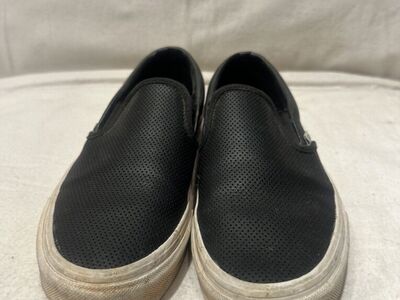 Vans Youth 6/wmns 7.5 Black Leather Slip Ons