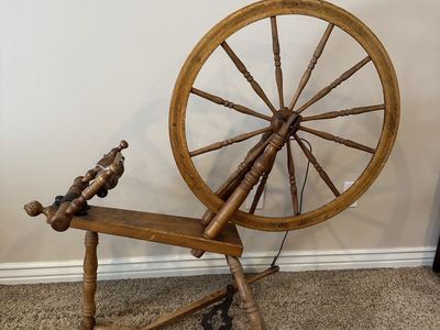 Antique Wooden Spinning Wheel