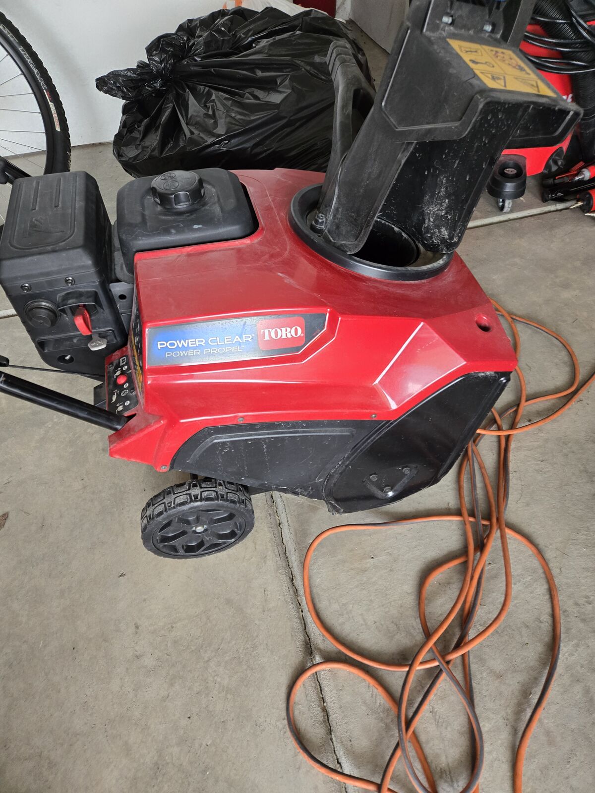 Toro Power Clear 21 in. 212 cc Single Stage Gas Snow Blower Electric Start