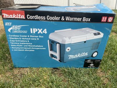 Makita Cordless Cooler & Warmer Box