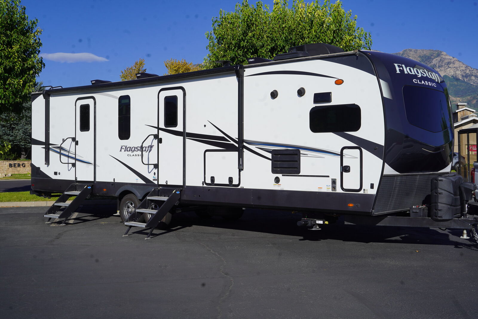 2022 Forest River Flagstaff Classic 832CLSB