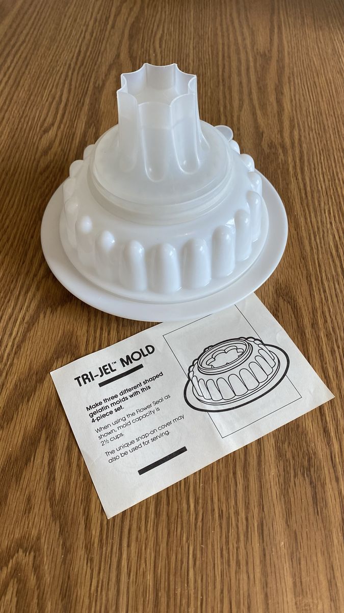 Tupperware Tri-Jel Mold