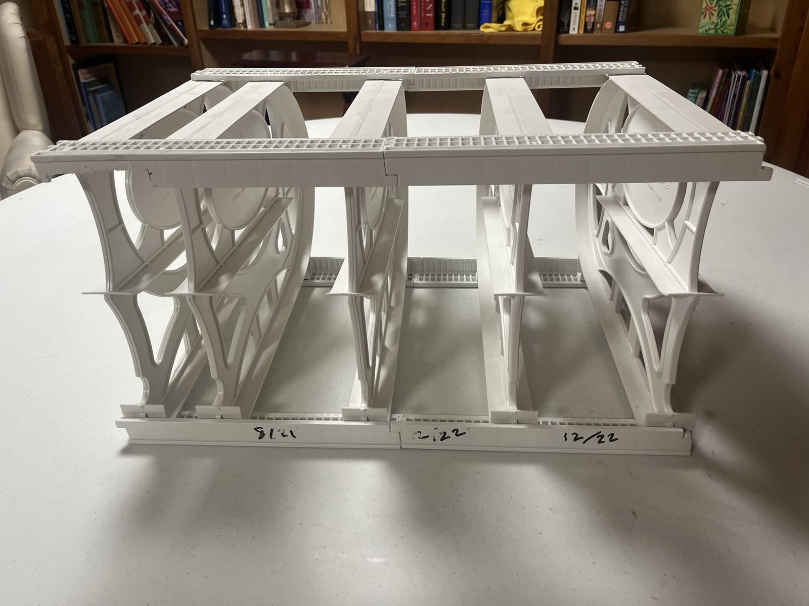 Storage rack for cans