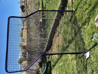 Portable baseball z screen