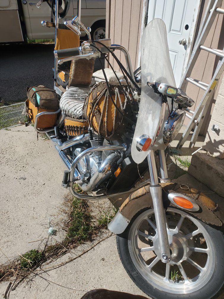 1998 Honda VT1100CT