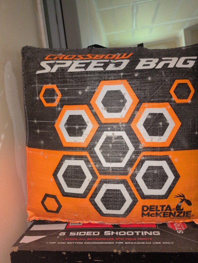 Delta McKenzie Crossbow Speed Bag Archery Target