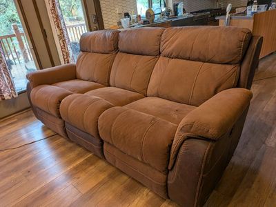 electric reclining couch