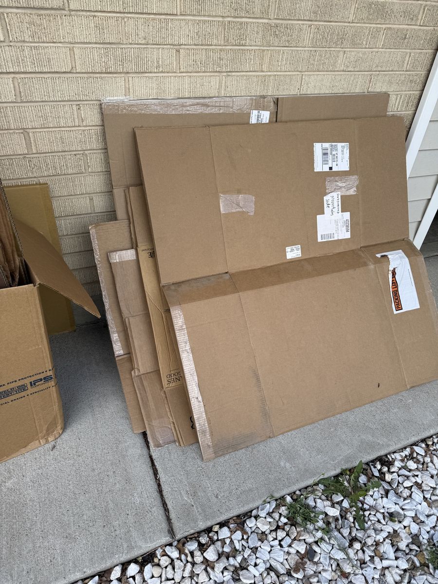 Free Moving Boxes