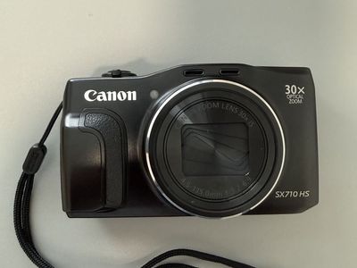 Canon PowerShot SX710 HS Compact Digital Camera 20.3 MP 30x Optical Zoom Black