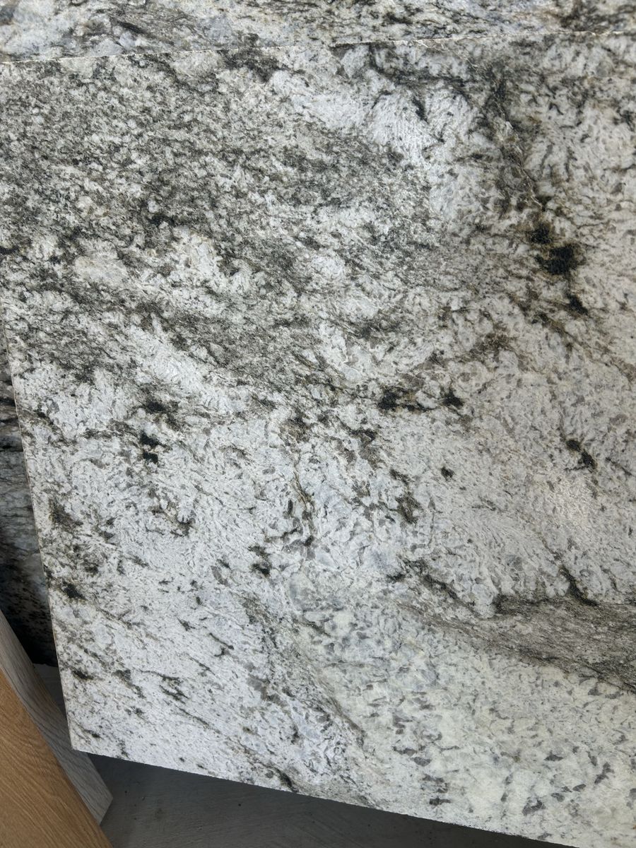 Main image 9