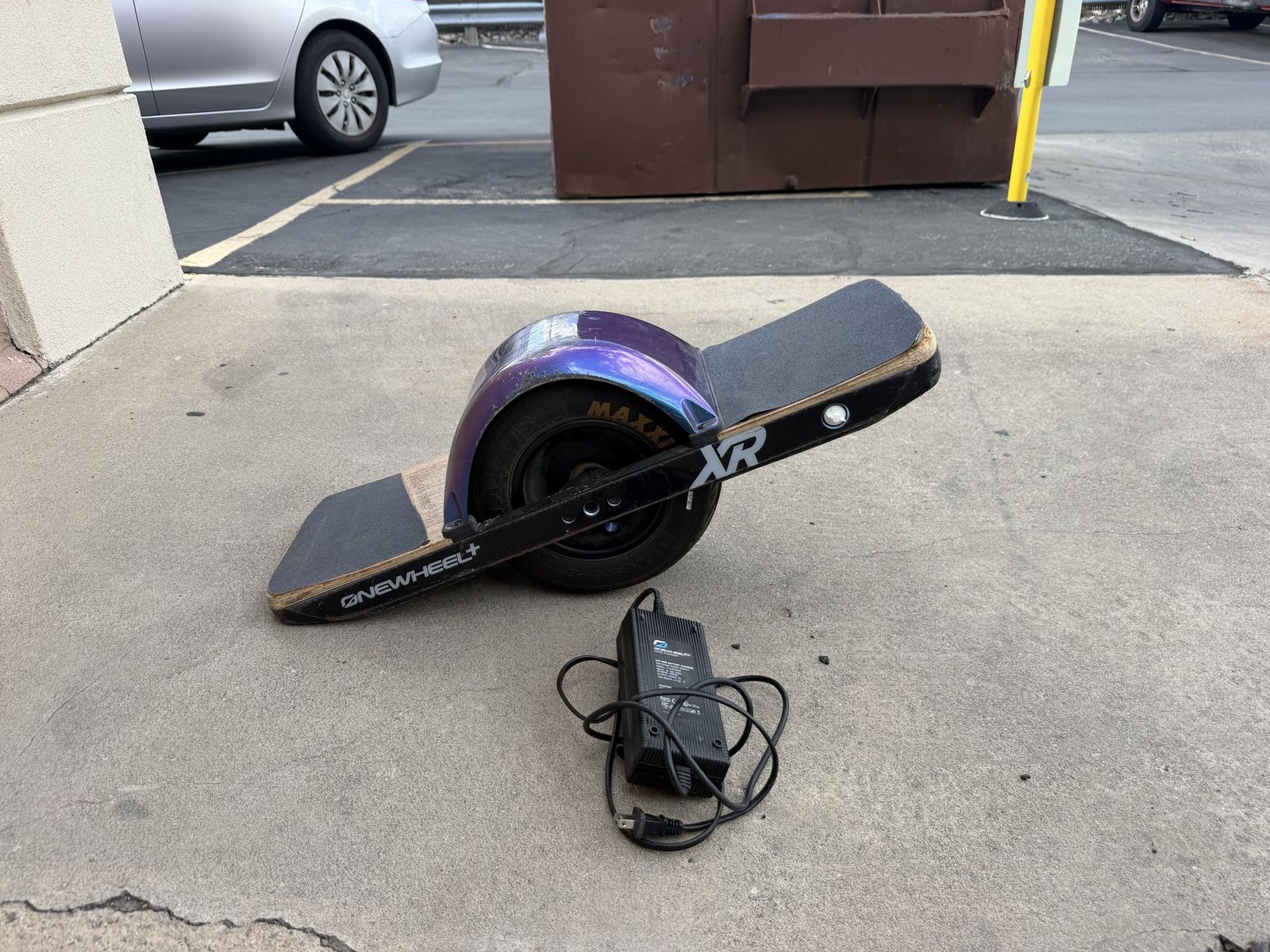 Onewheel XR Electric Skateboard - 900 Miles, New Grip Tape & Treaded Tire, Carbon Fender, Rail Guards