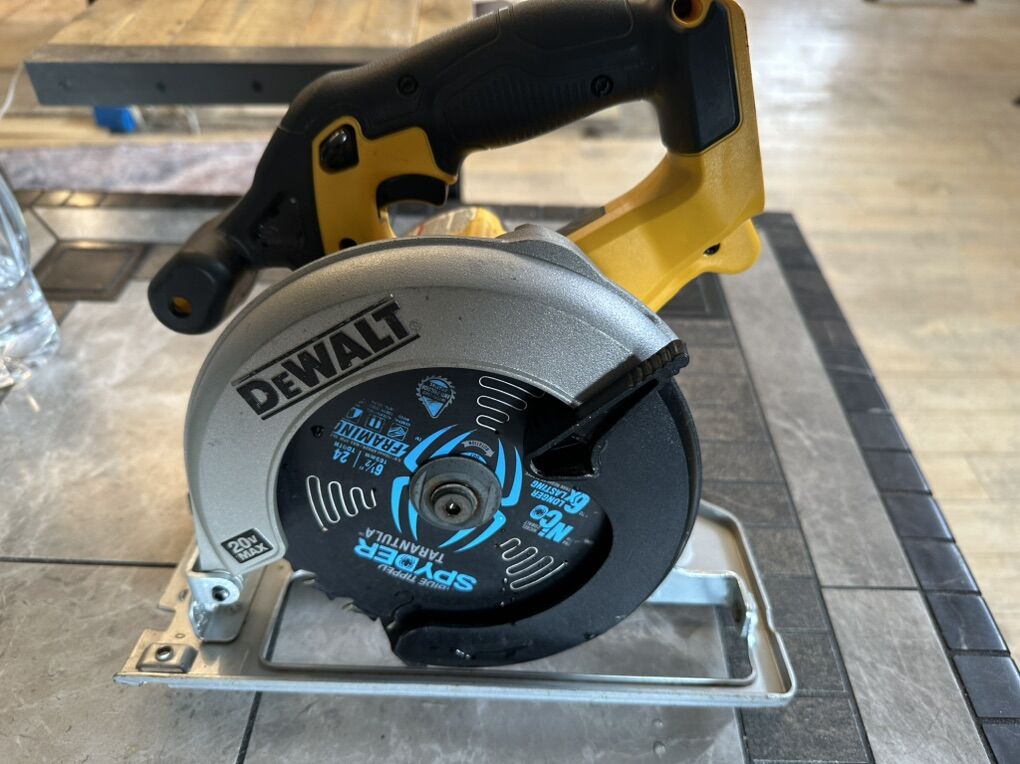 Dewalt 20 V Skil Saw