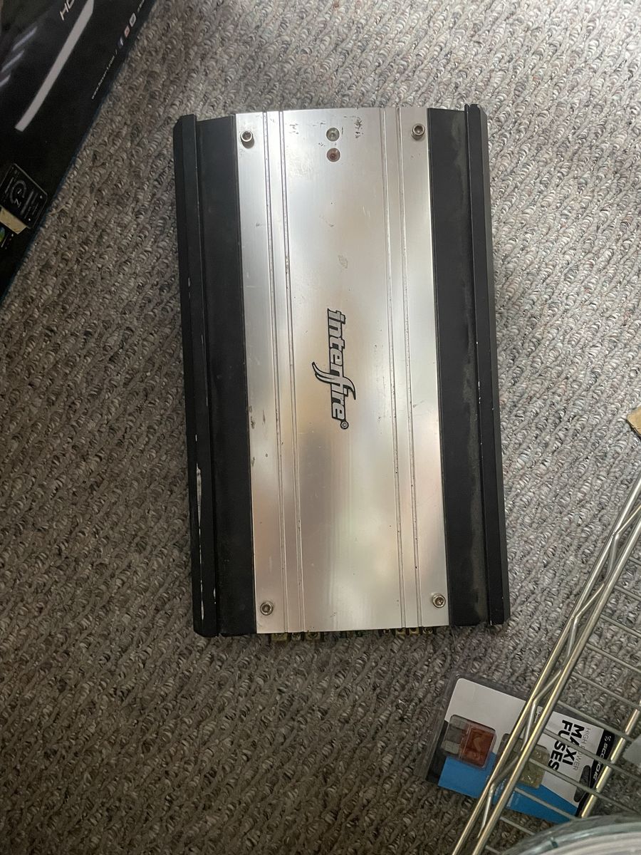 Interfire amp 1100 w peak