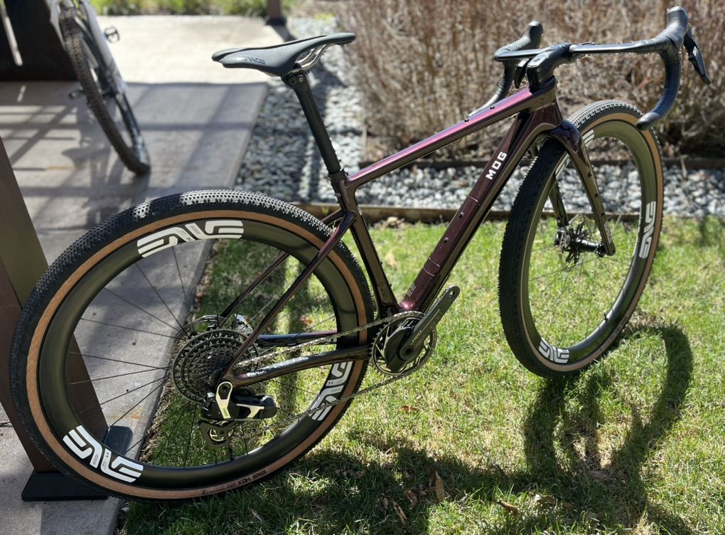 2025 ENVE MOG RED XPLR w/ new SES 3.4 wheel set