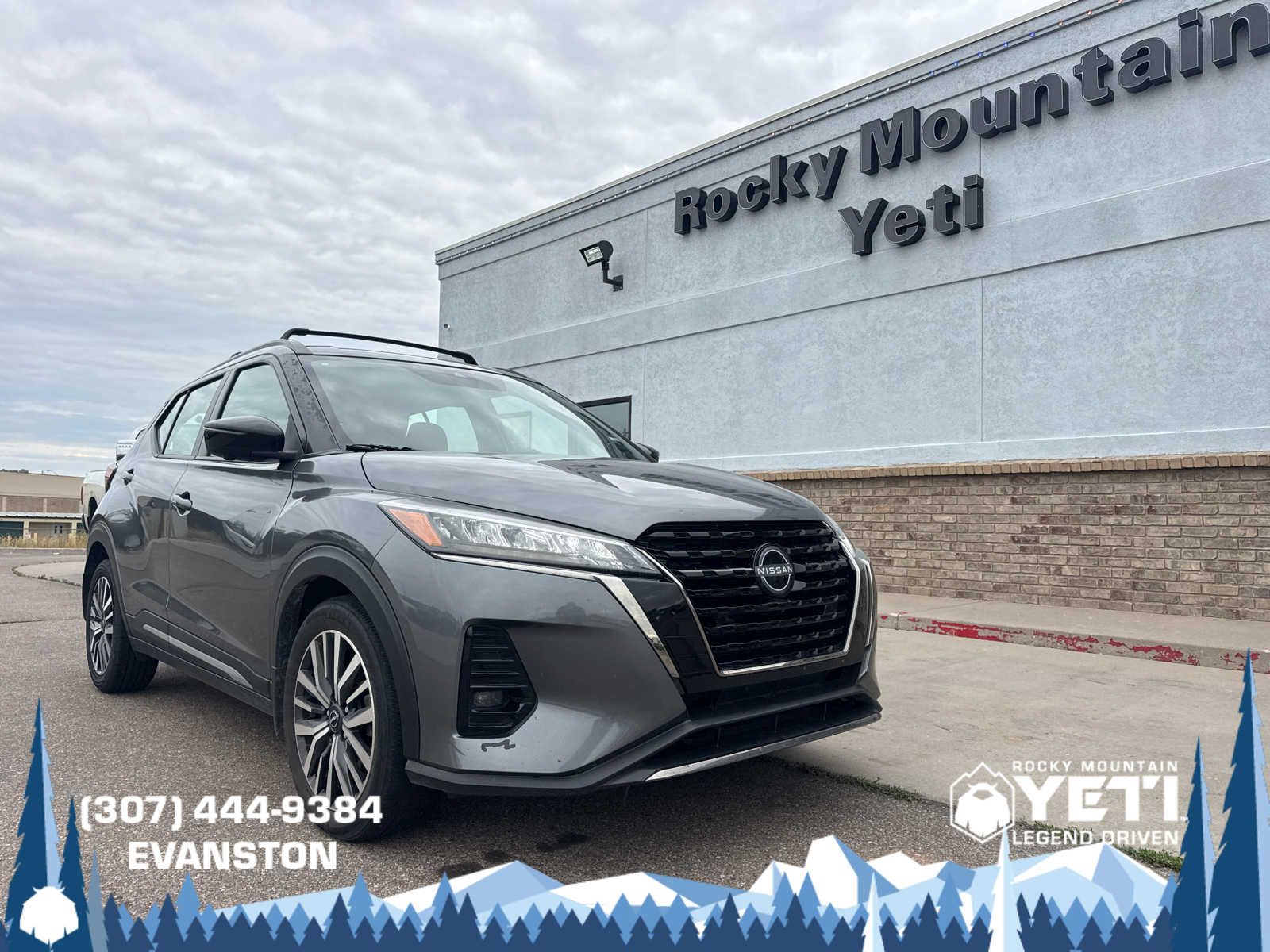 2023 Nissan Kicks SR