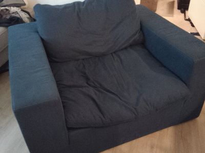 DownEast Navy Blue Sofa/Loveseat