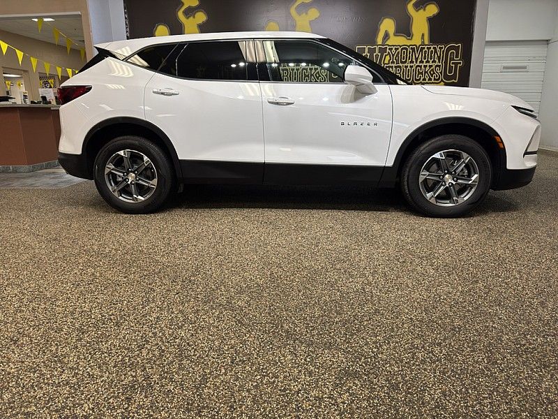 2025 Chevrolet Blazer LT
