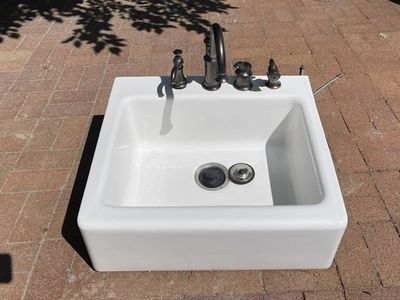 Porcelain Farmers Sink w/ Moen Oil-Rubbed Bronze finish faucet set