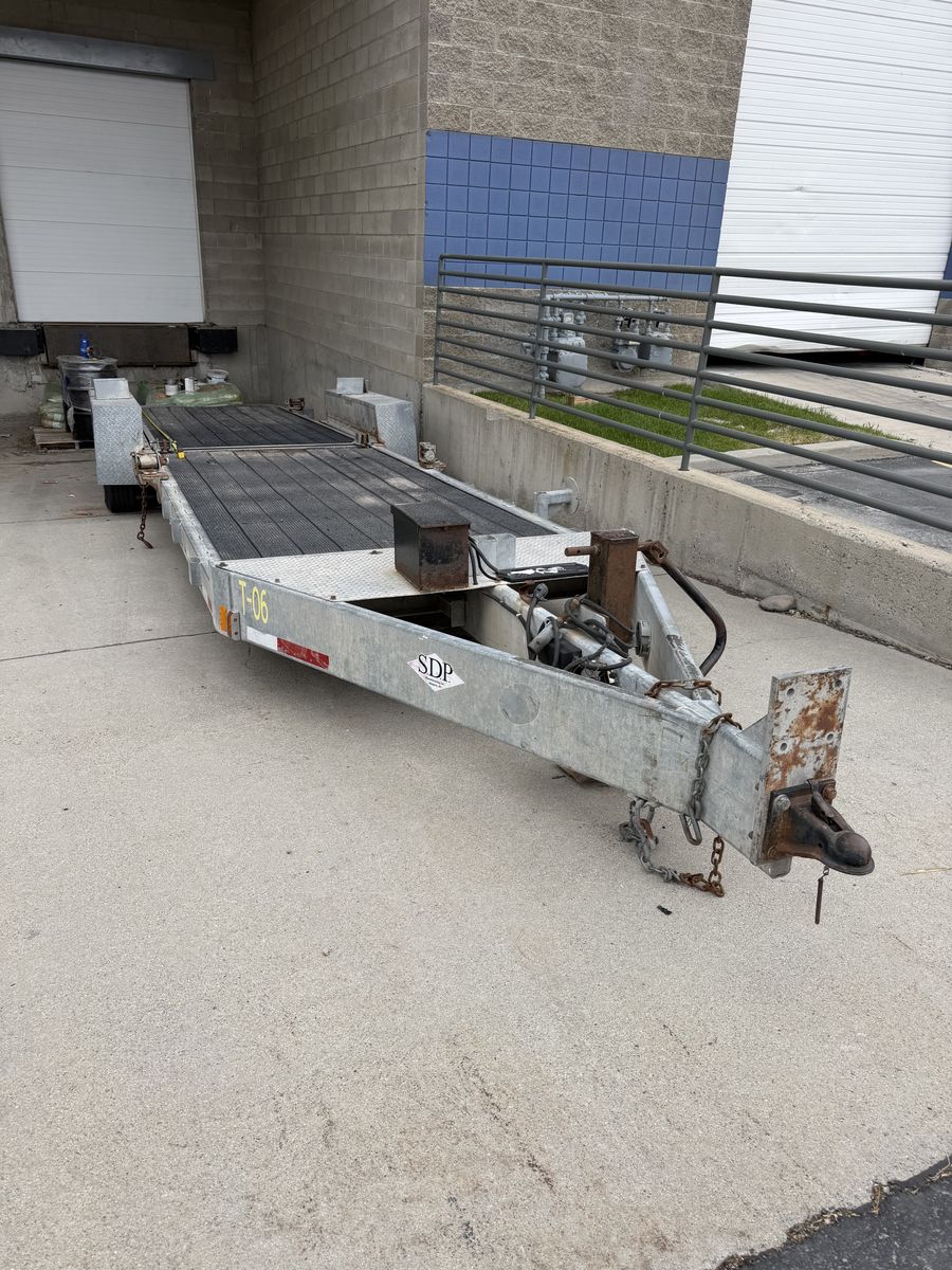 Heavy duty car hauler