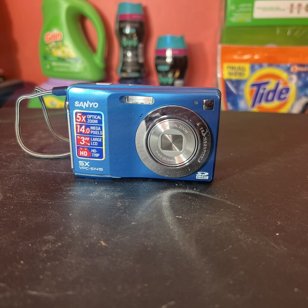 Sanyo 5X Digital Camera VPC-S1415