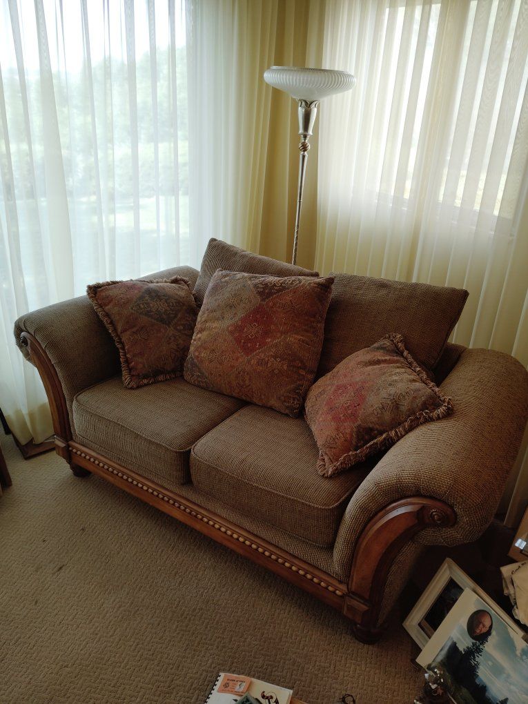 Main image 2