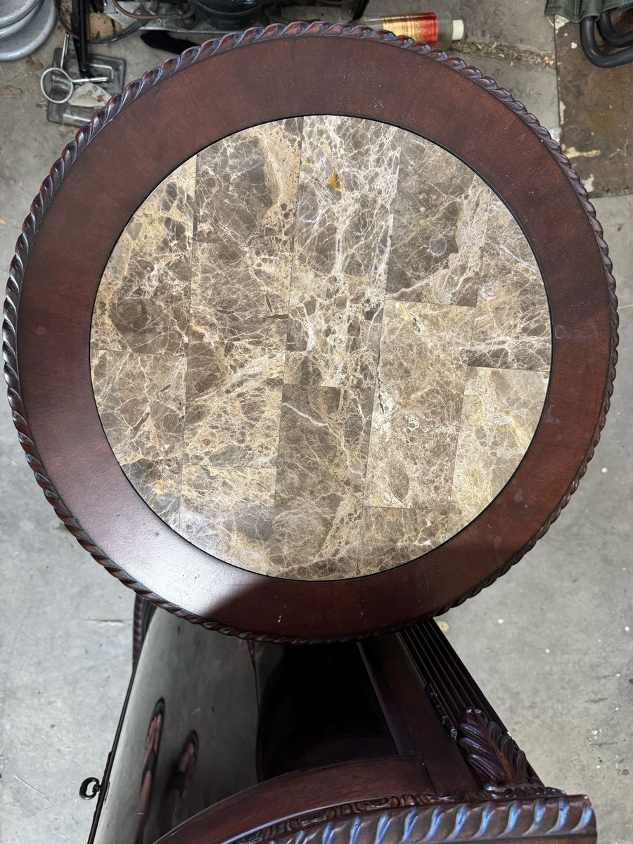 Main image 6