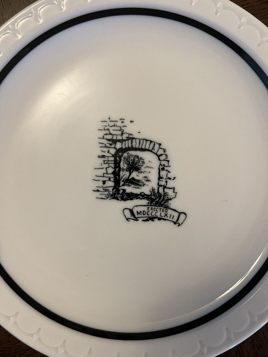 Main image 3