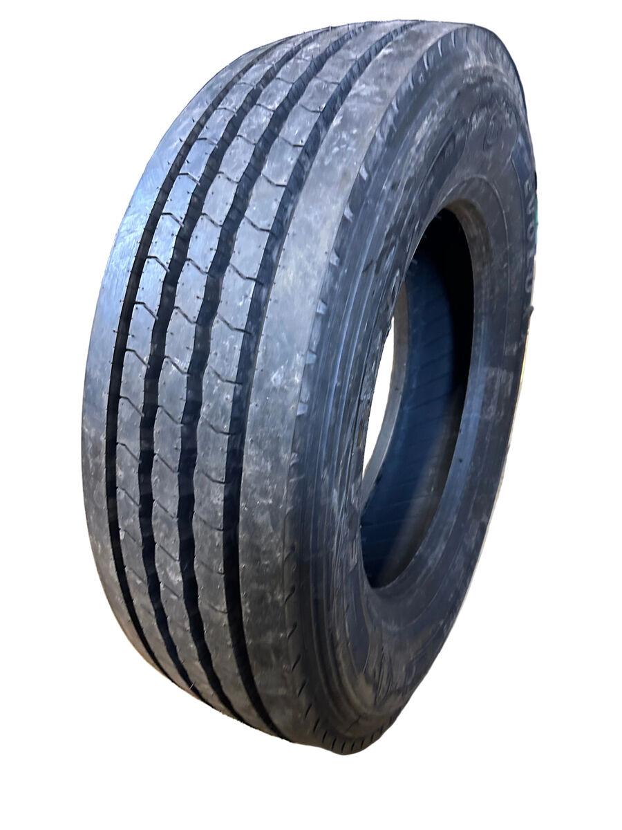 EVOLUXX EAR202 BSW  245 70 19.5 135/133M 16PLY COMMERCIAL TIRE EVX1303