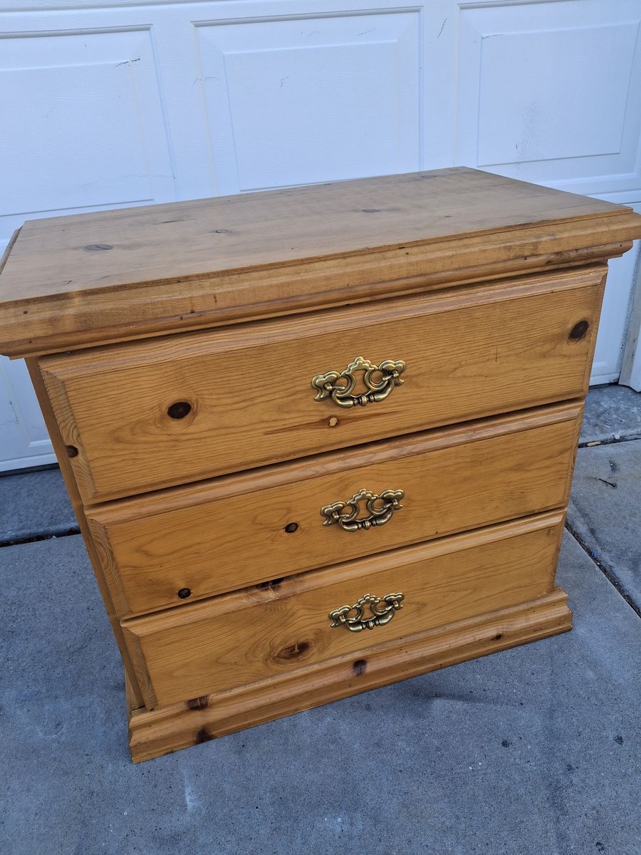 hardwood 3 drawers kids dresser
