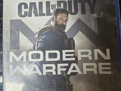 Call of Duty: Modern Warfare for PS4 - Excellent Condition, First-Person Shooter Game