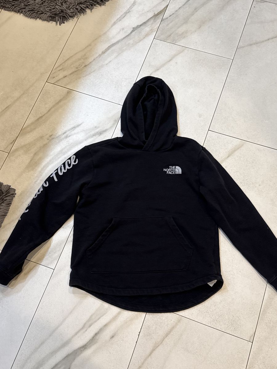 Northface black hoodie size 10–12