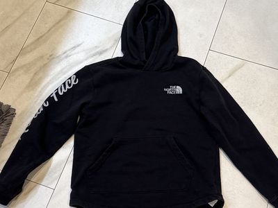 Northface black hoodie size 10–12