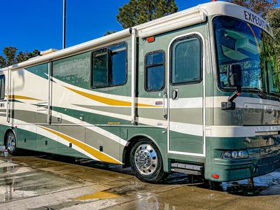 2003 Fleetwood Expedition Diesel Pusher