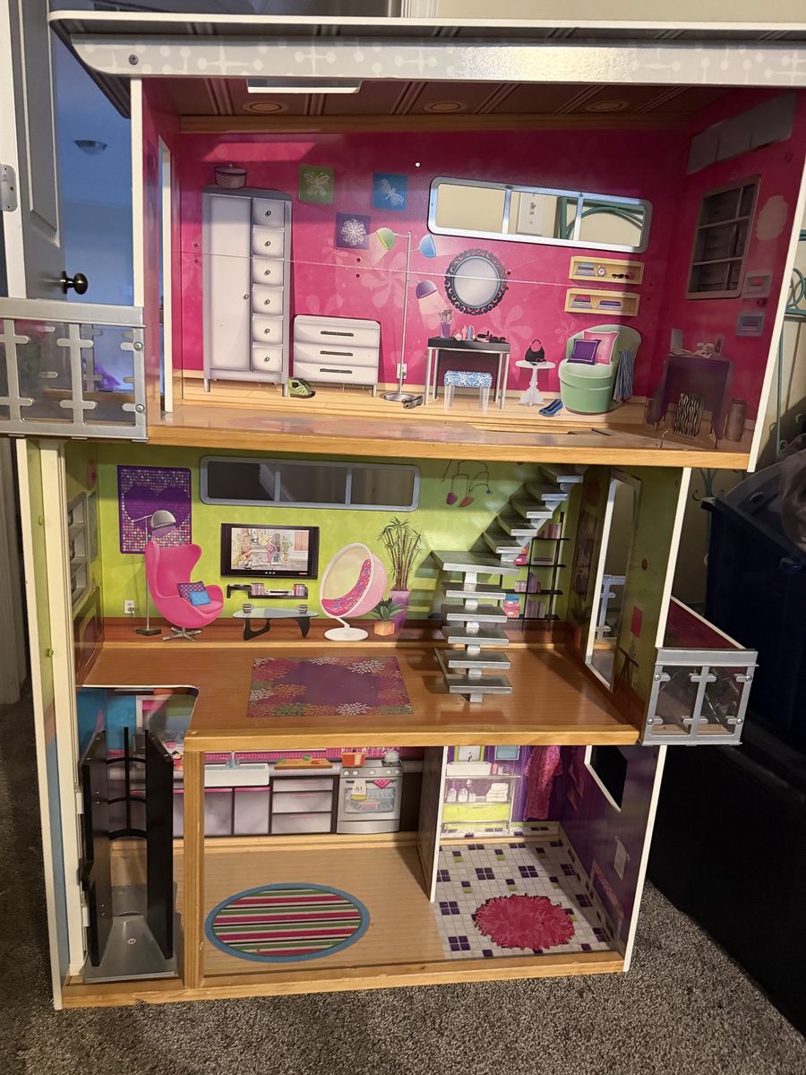 Dollhouse